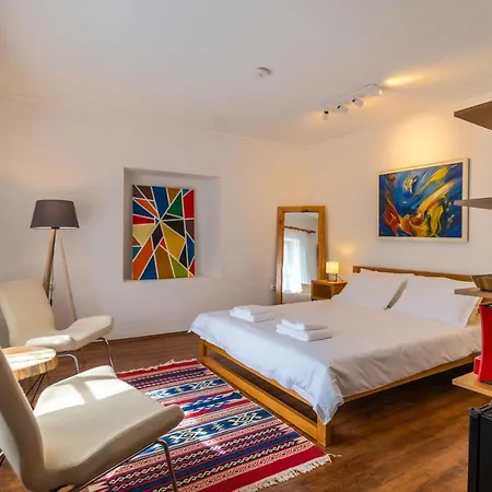 Prespa Bed and Breakfast *